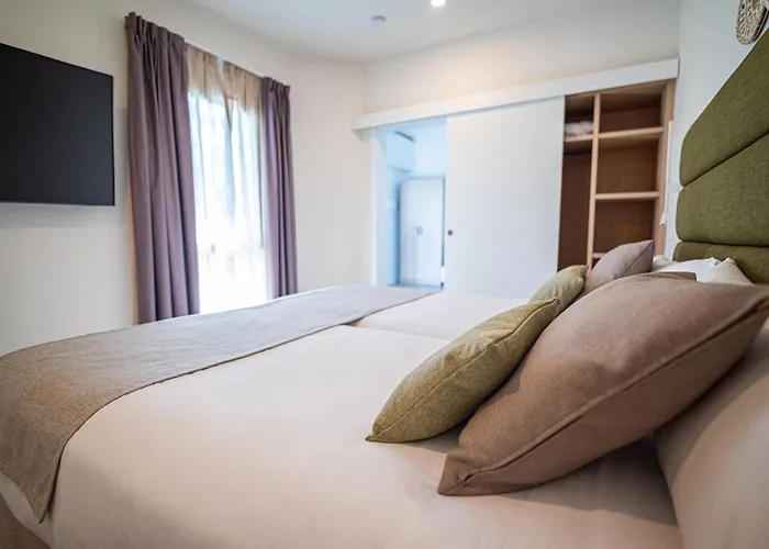 Hl Miraflor Hotel 4*