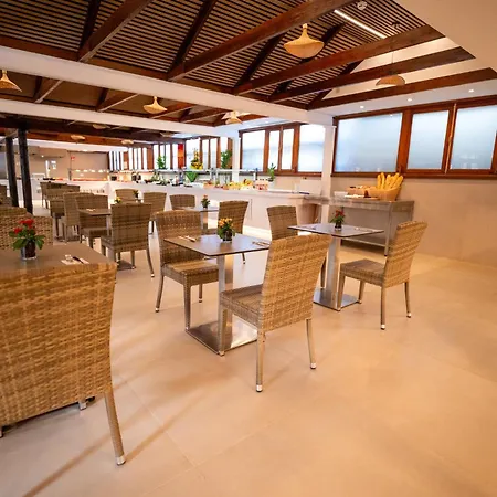 Hl Miraflor Hotel